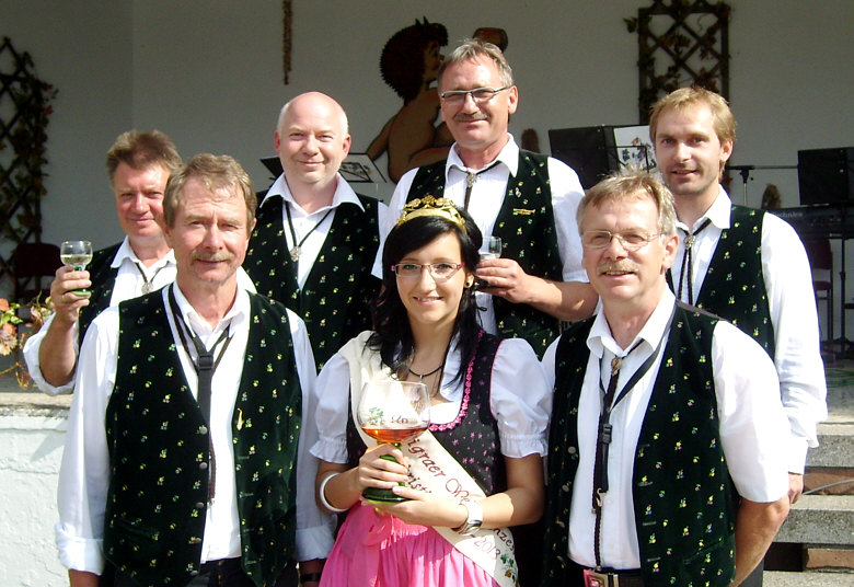 Die Krnung der Steigraer Weinprinzessin, Christin II, zum Sommerweinfest mit den Steigraer Musikanten am 26.06.2011