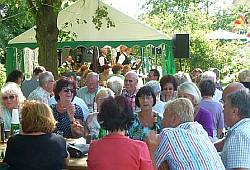2. Steigraer Weinwanderung mit den Steigraer Musikanten am 24.06.2017 2. Steigraer Weinwanderung mit den Steigraer Musikanten am 24.06.2017