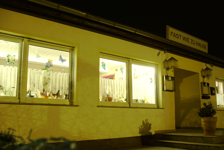 Geburtstagsparty im 'Fast wie zu Hause' in Magdeburg - Musik by DJ Rainer