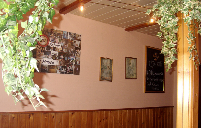 Geburtstagsparty im 'Fast wie zu Hause' in Magdeburg - Musik by DJ Rainer