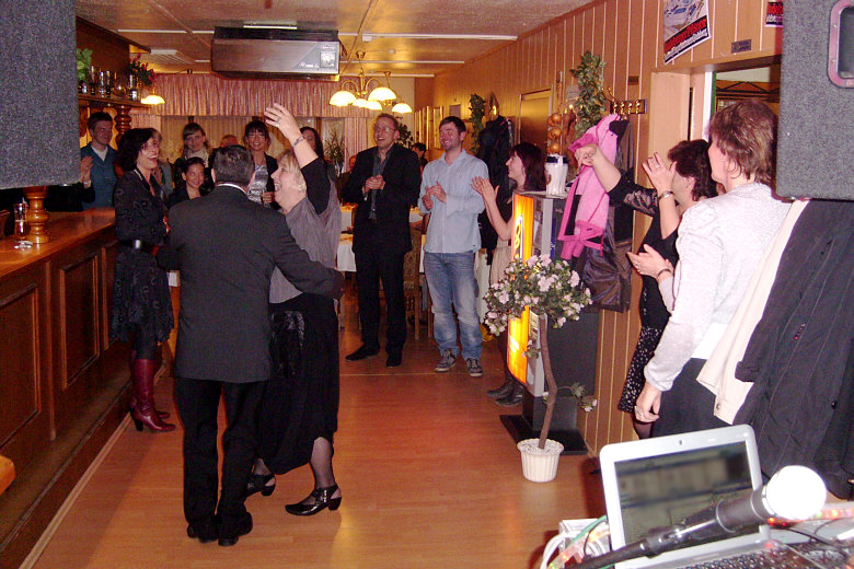 Geburtstagsparty im 'Fast wie zu Hause' in Magdeburg - Musik by DJ Rainer