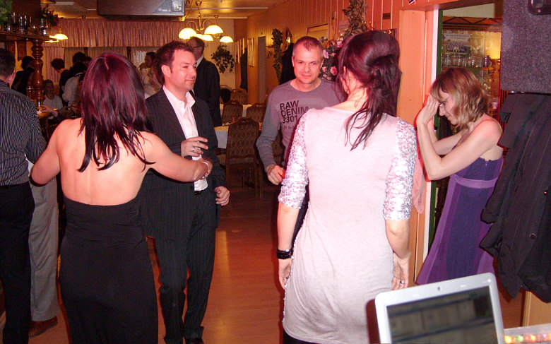 Geburtstagsparty im 'Fast wie zu Hause' in Magdeburg - Musik by DJ Rainer