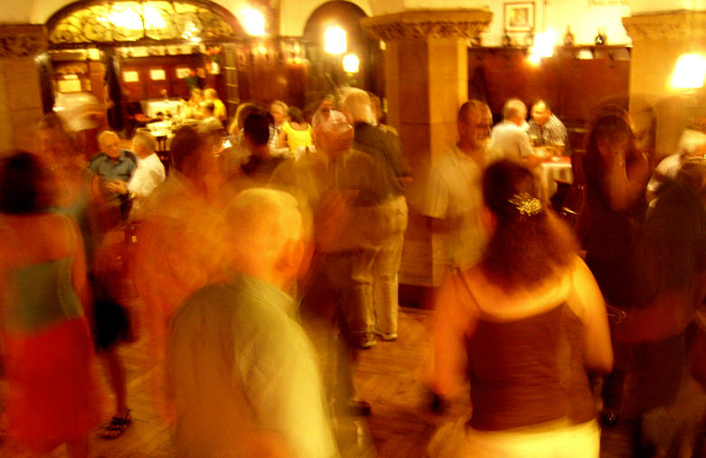 Turnerball zum Jahnturnen im K�nstlerkeller Freyburg