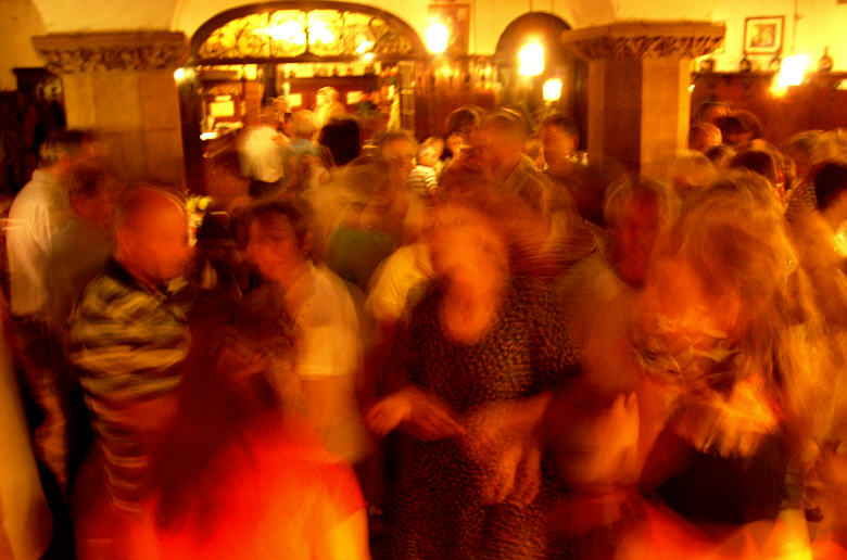 Turnerball zum Jahnturnen im K�nstlerkeller Freyburg