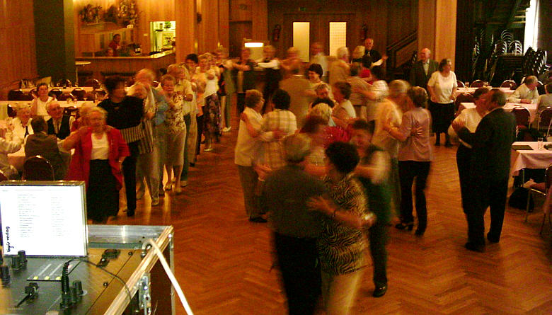 Seniorentanz im Sch�tzenhaus Querfurt mit DJ Rainer