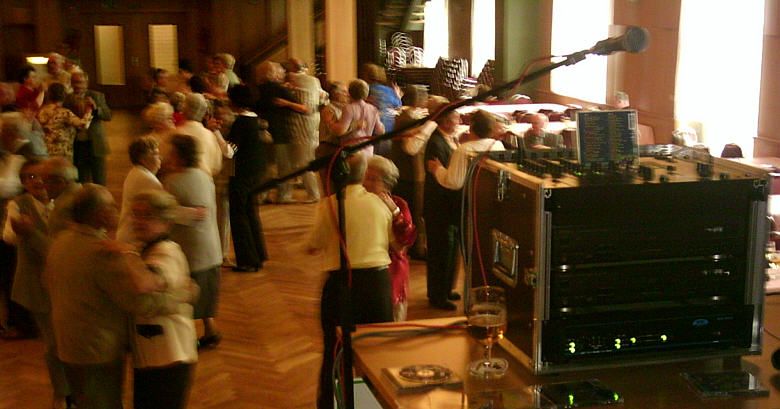 Seniorentanz im Sch�tzenhaus Querfurt mit DJ Rainer